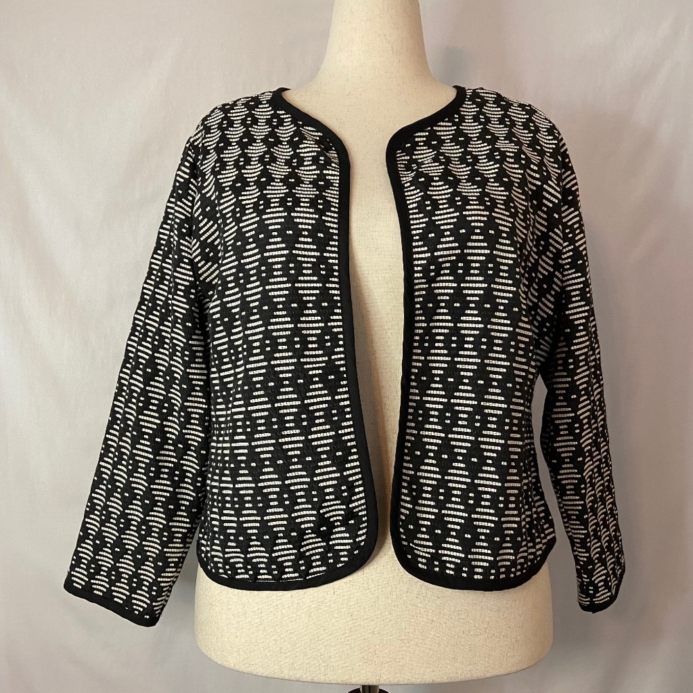 Old Navy Black and White Reversible Print Jacket Size XL